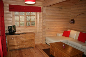 Отель BCC Loch Ness Log Cabins  Инвернесс